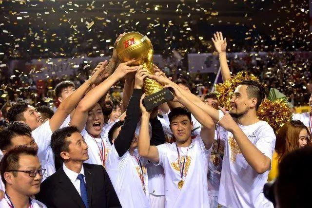 斯通斯和多库有望战利物浦，科瓦西奇可能踢维拉