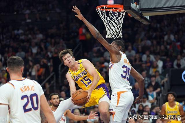 林崴15分同曦不敌首钢 黎伊扬18+6福建负上海